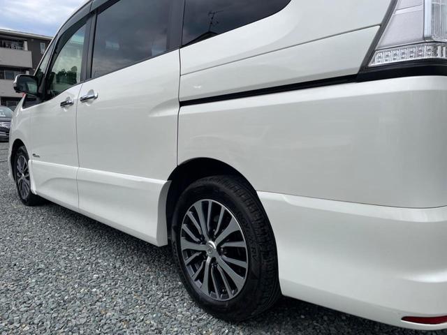 セレナ ハイウェイスターＳ－ＨＶアドバンスドセーフティパック　衝突被害軽減ブレーキ　車線逸脱警報　クルーズコントロール　アイドリングストップ　横滑り防止装置　障害物センサー　全周囲カメラ　両側電動スライドドア　ＳＤナビ　Ｂｌｕｅｔｏｏｔｈオーディオ　後席モニター（12枚目）
