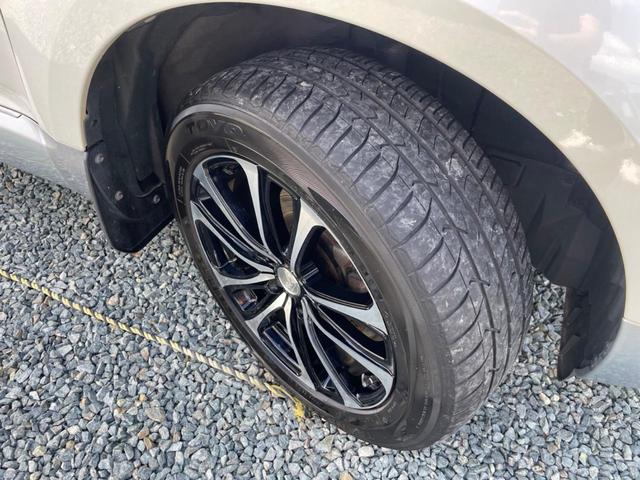 デリカＤ：５ シャモニー　切替４ＷＤ　クルーズコントロール　横滑り防止装置　両側電動スライドドア　パドルシフト　純正ナビ　フロントカメラ　サイドカメラ　バックカメラ　後席モニター　ＥＴＣ（18枚目）