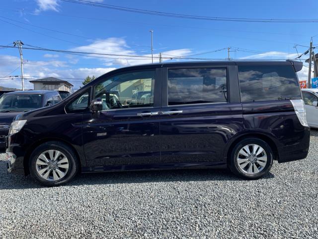 ステップワゴンスパーダ Ｚ　クルーズコントロール　アイドリングストップ　横滑り防止装置　両側電動スライドドア　パドルシフト　ワイドナビ　フルセグＴＶ　Ｂｌｕｅｔｏｏｔｈオーディオ　バックカメラ　ＥＴＣ（8枚目）