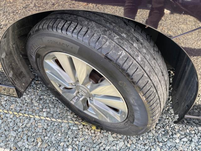 ステップワゴンスパーダ Ｚ　クルーズコントロール　アイドリングストップ　横滑り防止装置　両側電動スライドドア　パドルシフト　ワイドナビ　フルセグＴＶ　Ｂｌｕｅｔｏｏｔｈオーディオ　バックカメラ　ＥＴＣ（17枚目）