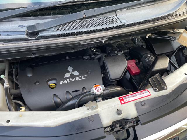 デリカD:5 G ナビパッケージ 切替4WD 車検R8年3月 ヒッチメンバー付き クルーズコントロール 横滑り防止装置 フロントカメラ サイドカメラ バックカメラ 片側電動スライドドア HDDナビ フルセグTV ETC(19枚目)