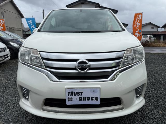 セレナ ハイウェイスター　Ｖセレクション　クルーズコントロール　アイドリングストップ　横滑り防止装置　両側電動スライドドア　ＳＤナビ　フルセグＴＶ　Ｂｌｕｅｔｏｏｔｈオーディオ　バックカメラ　後席モニター　ＥＴＣ　ドライブレコーダー（2枚目）