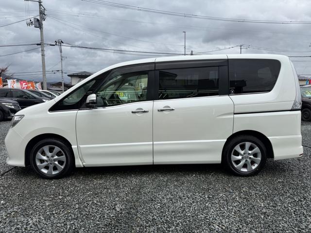 セレナ ハイウェイスター　Ｖセレクション　クルーズコントロール　アイドリングストップ　横滑り防止装置　両側電動スライドドア　ＳＤナビ　フルセグＴＶ　Ｂｌｕｅｔｏｏｔｈオーディオ　バックカメラ　後席モニター　ＥＴＣ　ドライブレコーダー（7枚目）