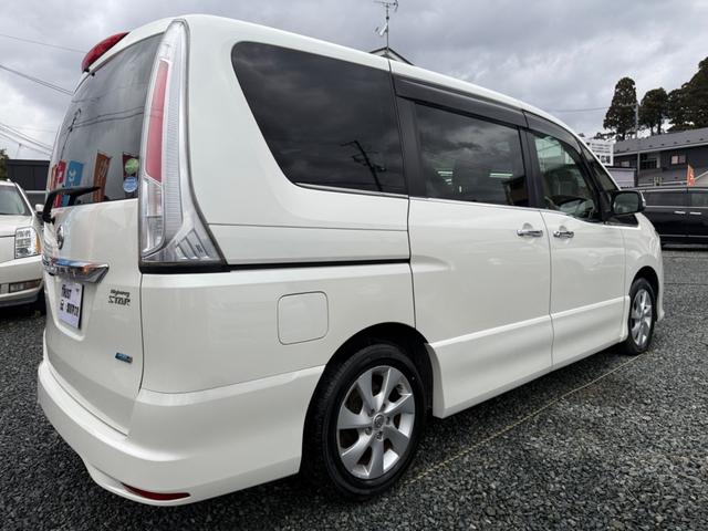 セレナ ハイウェイスター　Ｖセレクション　クルーズコントロール　アイドリングストップ　横滑り防止装置　両側電動スライドドア　ＳＤナビ　フルセグＴＶ　Ｂｌｕｅｔｏｏｔｈオーディオ　バックカメラ　後席モニター　ＥＴＣ　ドライブレコーダー（8枚目）