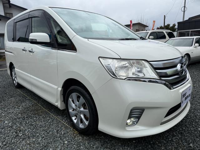 セレナ ハイウェイスター　Ｖセレクション　クルーズコントロール　アイドリングストップ　横滑り防止装置　両側電動スライドドア　ＳＤナビ　フルセグＴＶ　Ｂｌｕｅｔｏｏｔｈオーディオ　バックカメラ　後席モニター　ＥＴＣ　ドライブレコーダー（13枚目）