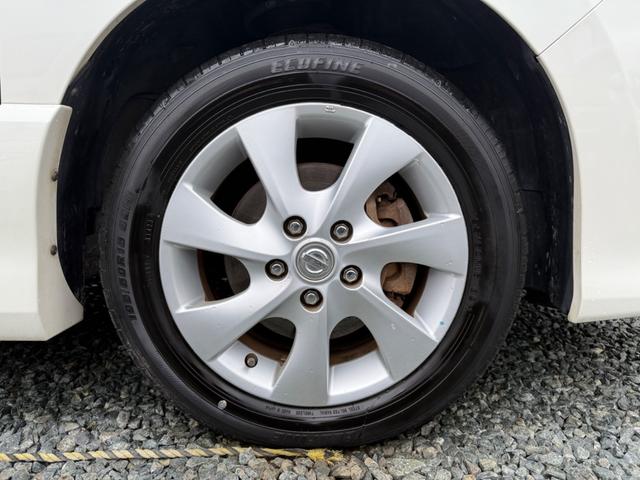 セレナ ハイウェイスター　Ｖセレクション　クルーズコントロール　アイドリングストップ　横滑り防止装置　両側電動スライドドア　ＳＤナビ　フルセグＴＶ　Ｂｌｕｅｔｏｏｔｈオーディオ　バックカメラ　後席モニター　ＥＴＣ　ドライブレコーダー（16枚目）