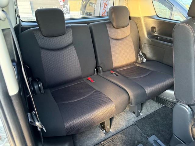 セレナ ハイウェイスター　Ｖセレクション　クルーズコントロール　アイドリングストップ　横滑り防止装置　両側電動スライドドア　ＳＤナビ　フルセグＴＶ　Ｂｌｕｅｔｏｏｔｈオーディオ　バックカメラ　後席モニター　ＥＴＣ　ドライブレコーダー（48枚目）