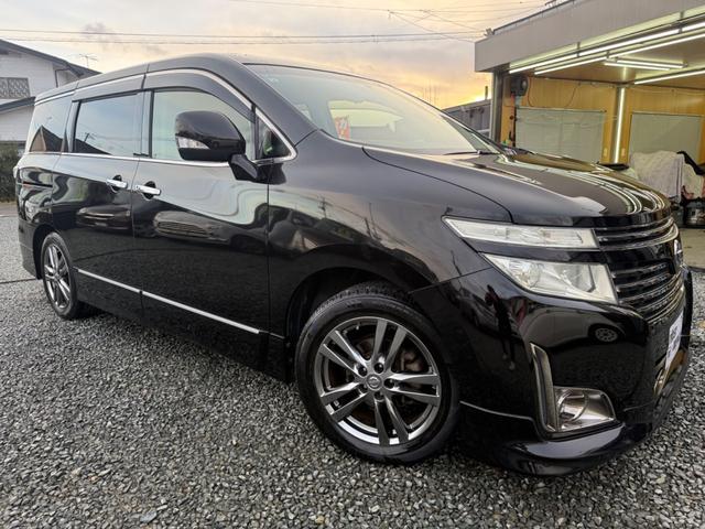 エルグランド ２５０ハイウェイスターアーバンクロム　横滑り防止装置　両側電動スライドドア　ハーフレザーシート　ＨＤＤナビ　フルセグＴＶ　Ｂｌｕｅｔｏｏｔｈオーディオ　バックカメラ　後席モニター　ＥＴＣ（5枚目）