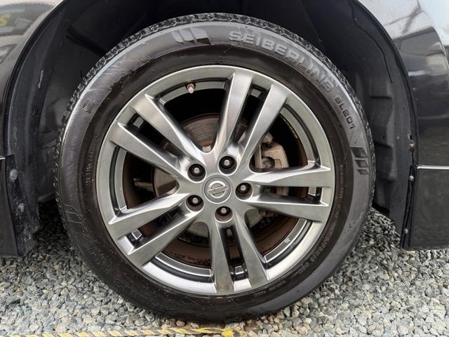 エルグランド ２５０ハイウェイスターアーバンクロム　横滑り防止装置　両側電動スライドドア　ハーフレザーシート　ＨＤＤナビ　フルセグＴＶ　Ｂｌｕｅｔｏｏｔｈオーディオ　バックカメラ　後席モニター　ＥＴＣ（17枚目）