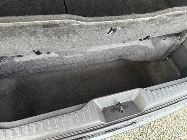 エルグランド ２５０ハイウェイスターアーバンクロム　横滑り防止装置　両側電動スライドドア　ハーフレザーシート　ＨＤＤナビ　フルセグＴＶ　Ｂｌｕｅｔｏｏｔｈオーディオ　バックカメラ　後席モニター　ＥＴＣ（58枚目）