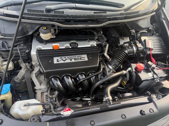 オデッセイ アブソルート　４ＷＤ　車検Ｒ８年５月　クルーズコントロール　横滑り防止装置　パドルシフト　ハーフレザーシート　純正ナビ　フルセグＴＶ　Ｂｌｕｅｔｏｏｔｈオーディオ　バックカメラ　エンジンスターター（17枚目）