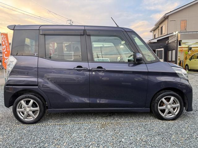 デイズルークス ハイウェイスター S 4WD 車検R9年9月 アイドリングストップ 両側スライドドア 純正CDデッキ タッチパネル式オートエアコン ETC(6枚目)