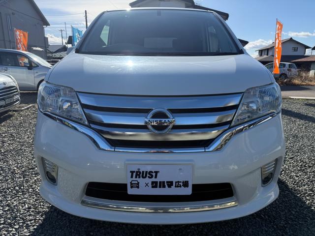 セレナ ハイウェイスター　Ｖセレクション　４ＷＤ　クルーズコントロール　アイドリングストップ　横滑り防止装置　両側電動スライドドア　ＳＤナビ　フルセグＴＶ　Ｂｌｕｅｔｏｏｔｈオーディオ　バックカメラ　ＥＴＣ（2枚目）