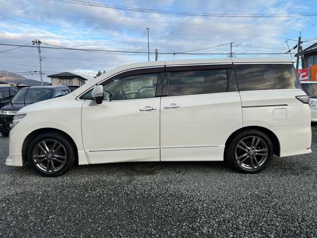 エルグランド ２５０ハイウェイスターアーバンクロム　切替４ＷＤ　横滑り防止装置　両側電動スライドドア　ハーフレザーシート　ＳＤナビ　フルセグＴＶ　Ｂｌｕｅｔｏｏｔｈオーディオ　バックカメラ　後席モニター　ＥＴＣ（7枚目）