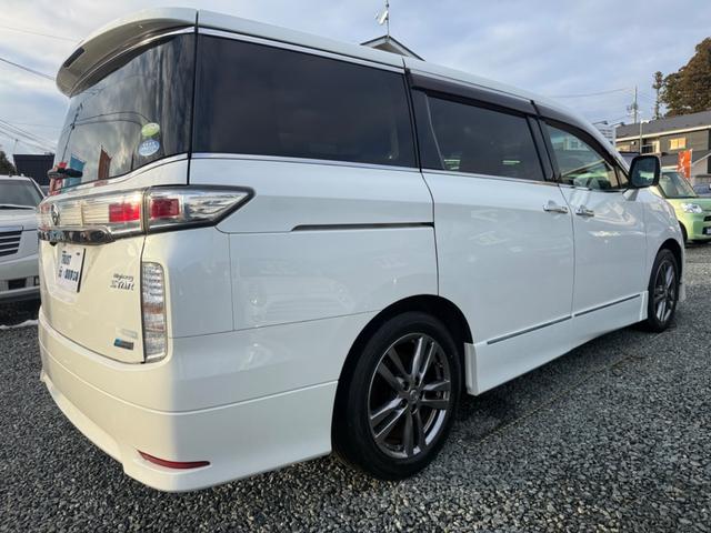 エルグランド ２５０ハイウェイスターアーバンクロム　切替４ＷＤ　横滑り防止装置　両側電動スライドドア　ハーフレザーシート　ＳＤナビ　フルセグＴＶ　Ｂｌｕｅｔｏｏｔｈオーディオ　バックカメラ　後席モニター　ＥＴＣ（8枚目）