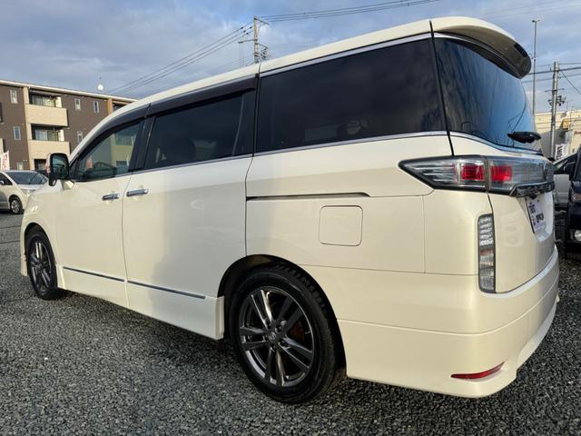 エルグランド ２５０ハイウェイスターアーバンクロム　切替４ＷＤ　横滑り防止装置　両側電動スライドドア　ハーフレザーシート　ＳＤナビ　フルセグＴＶ　Ｂｌｕｅｔｏｏｔｈオーディオ　バックカメラ　後席モニター　ＥＴＣ（10枚目）