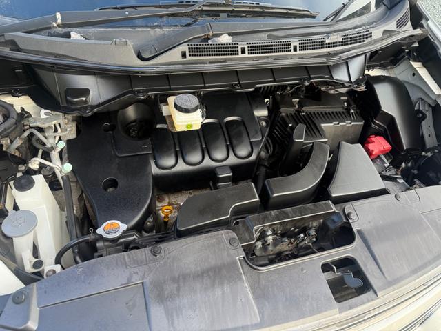 エルグランド ２５０ハイウェイスターアーバンクロム　切替４ＷＤ　横滑り防止装置　両側電動スライドドア　ハーフレザーシート　ＳＤナビ　フルセグＴＶ　Ｂｌｕｅｔｏｏｔｈオーディオ　バックカメラ　後席モニター　ＥＴＣ（18枚目）