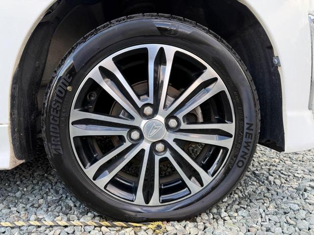 タント カスタムＲＳ　ＳＡ　４ＷＤ　ターボ　車検Ｒ９年３月　衝突被害軽減ブレーキ　アイドリングストップ　横滑り防止装置　両側電動スライドドア　ＳＤナビ　フルセグＴＶ　Ｂｌｕｅｔｏｏｔｈオーディオ（17枚目）