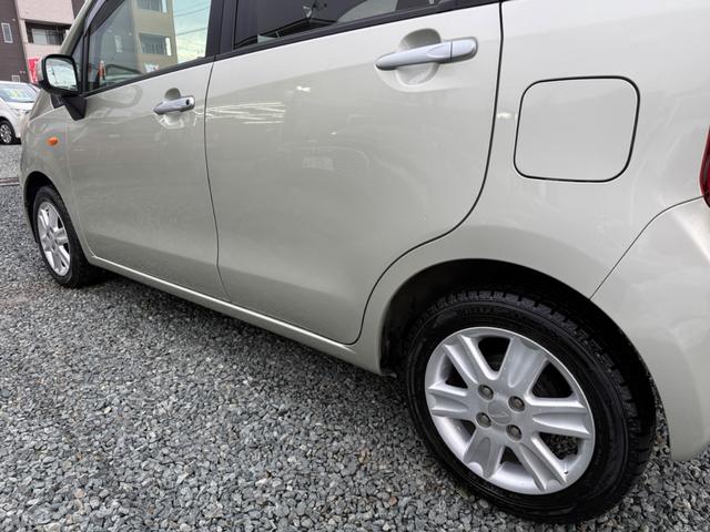 ムーヴ カスタム　Ｘ　ＳＡ　４ＷＤ　衝突被害軽減ブレーキ　アイドリングストップ　横滑り防止装置　純正ＣＤデッキ　プッシュスタート（11枚目）