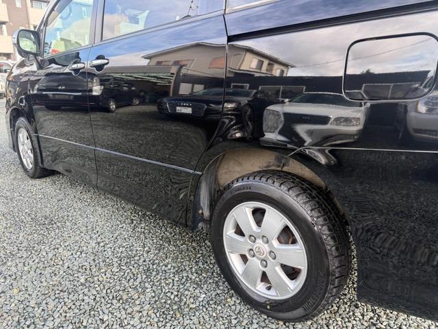 ヴォクシー ＺＳ　煌　切替４ＷＤ　横滑り防止装置　両側電動スライドドア　パドルシフト　ＨＤＤナビ　フルセグＴＶ　バックカメラ　後席モニター　ＥＴＣ（12枚目）