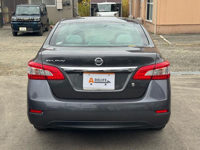 シルフィ １．８Ｇ　ナビ　ＴＶ　バックカメラ　トランクスルー（3枚目）