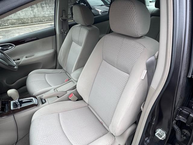 シルフィ １．８Ｇ　ナビ　ＴＶ　バックカメラ　トランクスルー（12枚目）