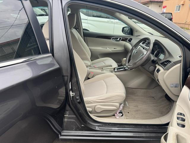 シルフィ １．８Ｇ　ナビ　ＴＶ　バックカメラ　トランクスルー（27枚目）