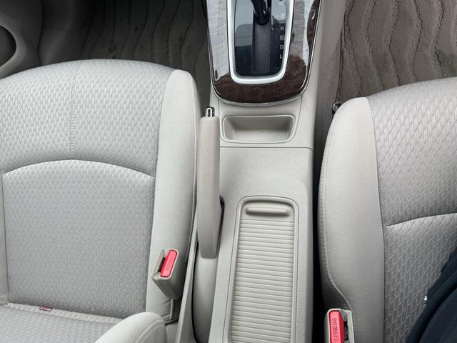 シルフィ １．８Ｇ　ナビ　ＴＶ　バックカメラ　トランクスルー（33枚目）