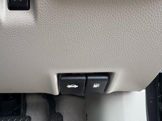 シルフィ １．８Ｇ　ナビ　ＴＶ　バックカメラ　トランクスルー（40枚目）