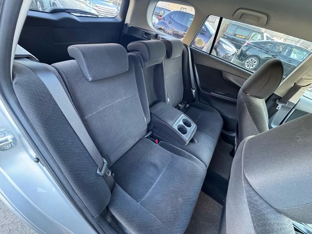 カローラフィールダー １．５Ｘ　４ＷＤ　　ナビゲーション　ワンセグＴＶＥＴＣ　　車検令和９年３月（30枚目）