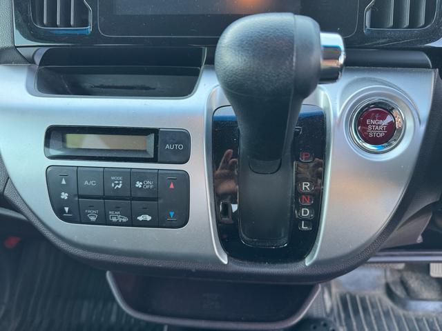 Ｎ－ＷＧＮカスタム Ｇ・Ａパッケージ　４ＷＤ　　純正ディスプレイオーディオ　純正１４インチアルミホイール　オートクルーズコントロール（11枚目）