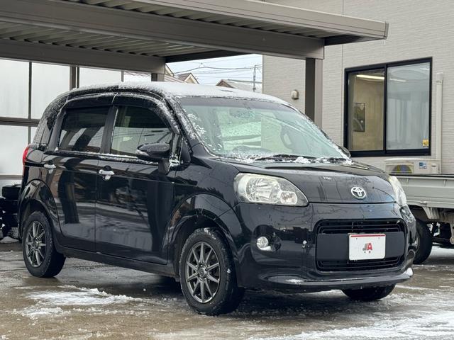 ポルテ Ｆ　４ＷＤ　寒冷地仕様　純正ナビゲーション　ＥＴＣ　１５インチ社外アルミホイール　助手席側オートスライドドア（6枚目）