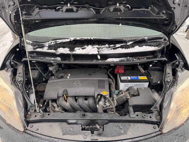 ポルテ Ｆ　４ＷＤ　寒冷地仕様　純正ナビゲーション　ＥＴＣ　１５インチ社外アルミホイール　助手席側オートスライドドア（17枚目）