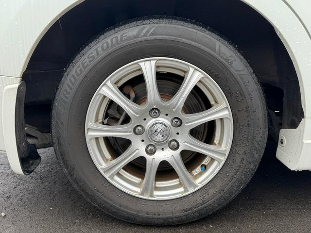 ステップワゴン Ｇ　インターナビ　コンフォートセレクション　２ＷＤ　　両側オートスライドドア　純正ＨＩＤヘッドランプ　純正１０．２インチ後席モニター　純正エンジンスターター（11枚目）