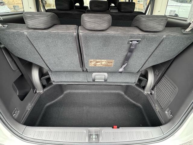 ステップワゴン Ｇ　インターナビ　コンフォートセレクション　２ＷＤ　　両側オートスライドドア　純正ＨＩＤヘッドランプ　純正１０．２インチ後席モニター　純正エンジンスターター（15枚目）