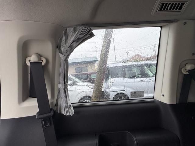 ステップワゴン Ｇ　インターナビ　コンフォートセレクション　２ＷＤ　　両側オートスライドドア　純正ＨＩＤヘッドランプ　純正１０．２インチ後席モニター　純正エンジンスターター（22枚目）