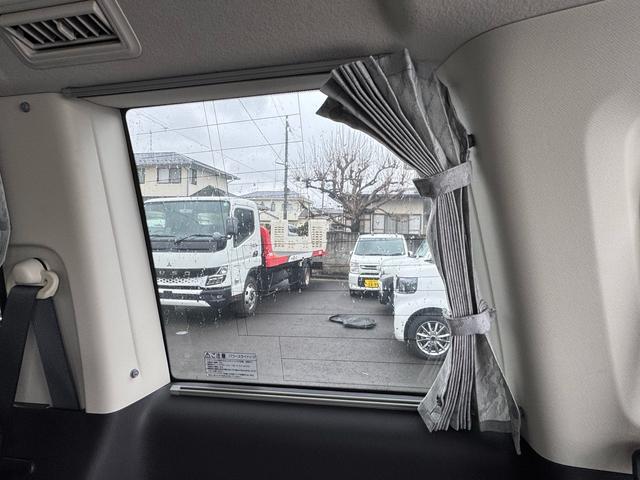 ステップワゴン Ｇ　インターナビ　コンフォートセレクション　２ＷＤ　　両側オートスライドドア　純正ＨＩＤヘッドランプ　純正１０．２インチ後席モニター　純正エンジンスターター（23枚目）