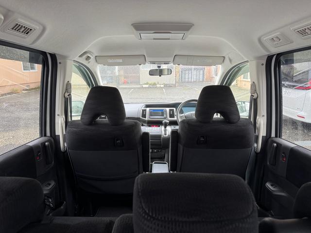 ステップワゴン Ｇ　インターナビ　コンフォートセレクション　２ＷＤ　　両側オートスライドドア　純正ＨＩＤヘッドランプ　純正１０．２インチ後席モニター　純正エンジンスターター（26枚目）