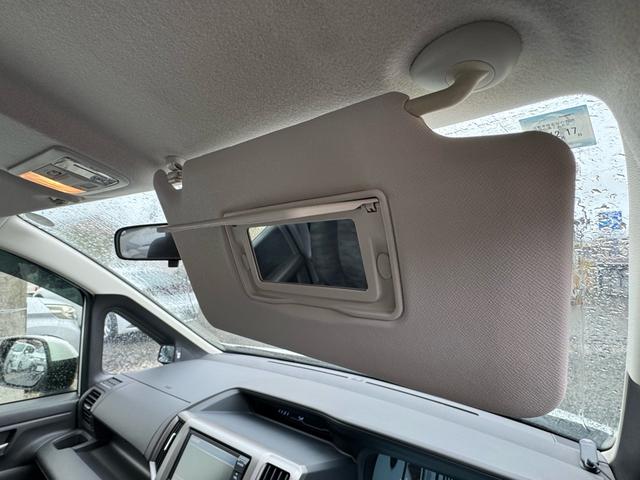 ステップワゴン Ｇ　インターナビ　コンフォートセレクション　２ＷＤ　　両側オートスライドドア　純正ＨＩＤヘッドランプ　純正１０．２インチ後席モニター　純正エンジンスターター（38枚目）