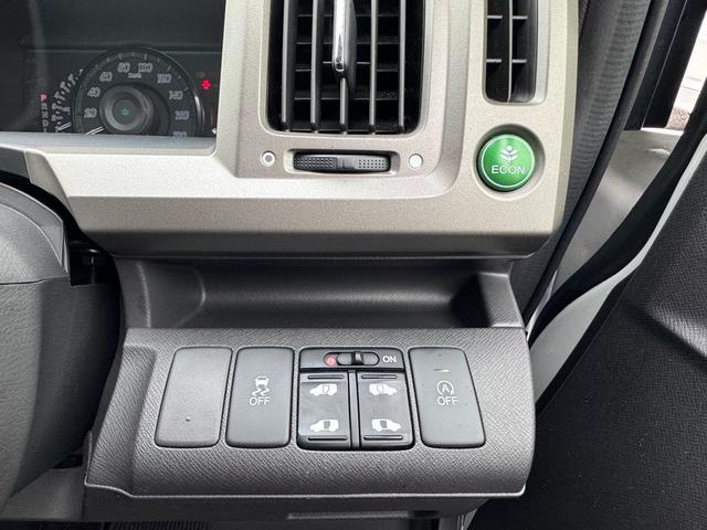 ステップワゴン Ｇ　インターナビ　コンフォートセレクション　２ＷＤ　　両側オートスライドドア　純正ＨＩＤヘッドランプ　純正１０．２インチ後席モニター　純正エンジンスターター（49枚目）