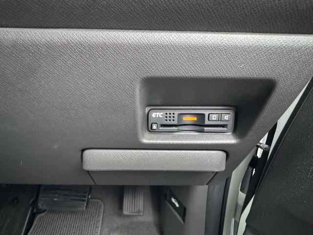 ステップワゴン Ｇ　インターナビ　コンフォートセレクション　２ＷＤ　　両側オートスライドドア　純正ＨＩＤヘッドランプ　純正１０．２インチ後席モニター　純正エンジンスターター（51枚目）