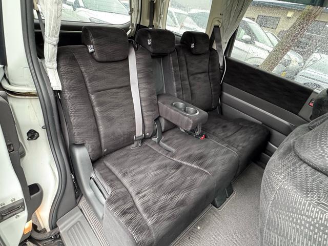 ステップワゴン Ｇ　インターナビ　コンフォートセレクション　２ＷＤ　　両側オートスライドドア　純正ＨＩＤヘッドランプ　純正１０．２インチ後席モニター　純正エンジンスターター（67枚目）