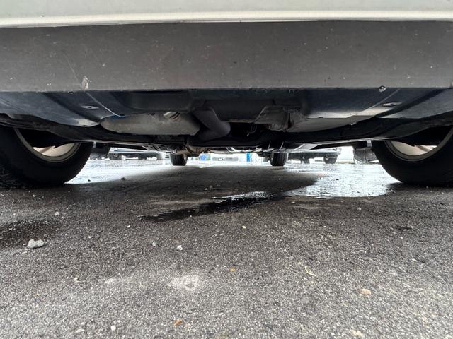 ステップワゴン Ｇ　インターナビ　コンフォートセレクション　２ＷＤ　　両側オートスライドドア　純正ＨＩＤヘッドランプ　純正１０．２インチ後席モニター　純正エンジンスターター（77枚目）