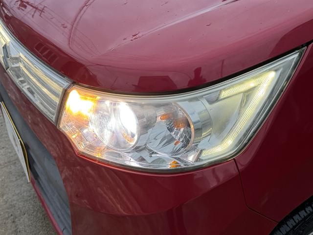 ワゴンＲスティングレー スティングレーＸ　４ＷＤ　ＣＶＴ　寒冷地仕様　スマートフォン連携ナビＴＶ　　純正１４インチアルミホイール（17枚目）