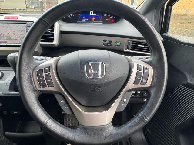 フリードスパイクハイブリッド ジャストセレクション 両側オートスライドドア 純正ナビゲーションTV ビルトインETC 純正15インチアルミホイール(43枚目)