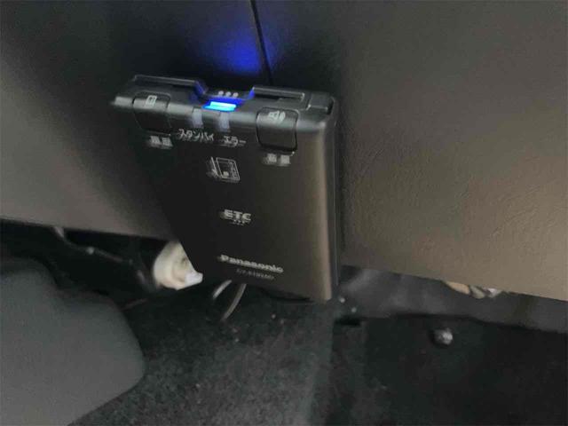 ジムニー ランドベンチャー　４ＷＤ　ＥＴＣ　キーレスエントリー　シートヒーター　ＡＴ　ＡＢＳ　ＣＤ　ＵＳＢ　ルーフレール　アルミホイール　衝突安全ボディ　エアコン　パワーウィンドウ（3枚目）