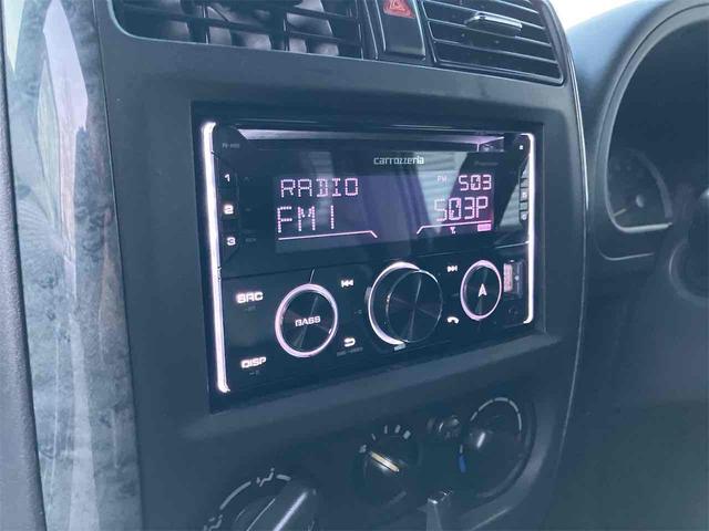 ジムニー ランドベンチャー　４ＷＤ　ＥＴＣ　キーレスエントリー　シートヒーター　ＡＴ　ＡＢＳ　ＣＤ　ＵＳＢ　ルーフレール　アルミホイール　衝突安全ボディ　エアコン　パワーウィンドウ（4枚目）