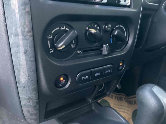 ジムニー ランドベンチャー　４ＷＤ　ＥＴＣ　キーレスエントリー　シートヒーター　ＡＴ　ＡＢＳ　ＣＤ　ＵＳＢ　ルーフレール　アルミホイール　衝突安全ボディ　エアコン　パワーウィンドウ（5枚目）