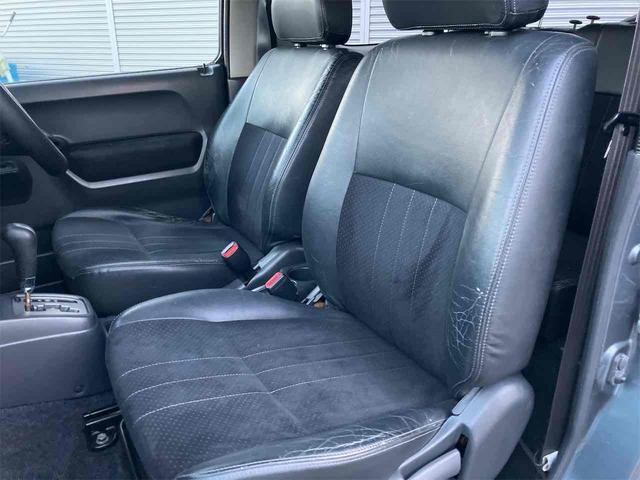 ジムニー ランドベンチャー　４ＷＤ　ＥＴＣ　キーレスエントリー　シートヒーター　ＡＴ　ＡＢＳ　ＣＤ　ＵＳＢ　ルーフレール　アルミホイール　衝突安全ボディ　エアコン　パワーウィンドウ（10枚目）