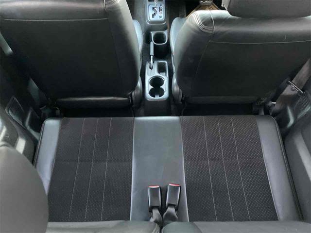 ジムニー ランドベンチャー　４ＷＤ　ＥＴＣ　キーレスエントリー　シートヒーター　ＡＴ　ＡＢＳ　ＣＤ　ＵＳＢ　ルーフレール　アルミホイール　衝突安全ボディ　エアコン　パワーウィンドウ（22枚目）